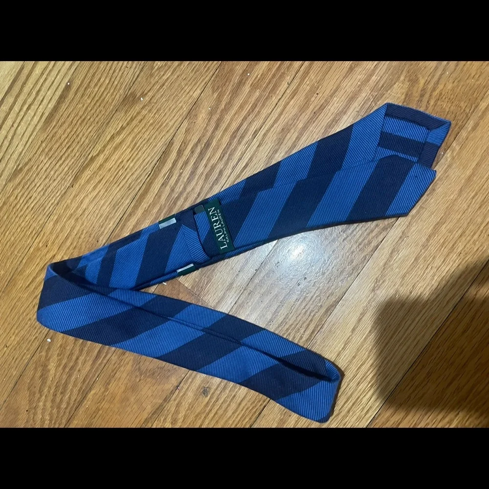 Ralph Lauren Blue Striped Men's Tie - Picture 2 of 6
